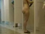 Haarige Frau in der Dusche #2
