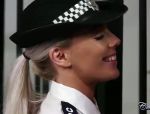 Blowjob einer Polizistin #2