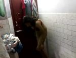Teen indiana mostra il suo corpo nel bagno #10