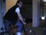 Blondine und Brünette wollen sich seinen Schwanz teilen #1