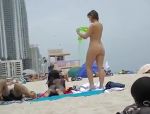 Nuda in spiaggia #3