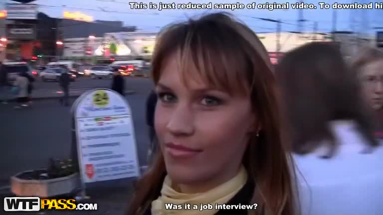 Junges Mädchen wird bei einem Spontanporno richtig rangenommen #1
