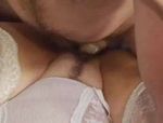 Behaarte Milf kriegts von zwei Kerlen besorgt #5