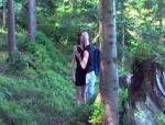 Amateurpaar legt im Wald eine Bumspause ein #2