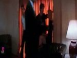 Teri Hatcher - Tango und Cash-Szene, in der die Protagonistin einen Super Striptease macht