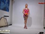 Dralle blonde Sau bei einem Gangbang #16