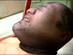 Geiles Teen quält einen gefesselten Sklaven #11