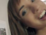 Die jungen Lesben Tina und Macy fressen ihre Muschis in Porno für Frauen #9