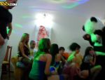 Orgia di gruppo tra studentesse Russe durante un party in costume #1