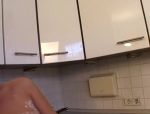 Brutaler Küchen BDSM mit Heisswachs auf den Titten in deutschem Porno #14