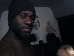 Schwarze Star Kookie Ryan spritzt im Bums-Bus Angel Wicky auf die Titten #9