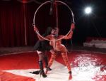Deutsche SM-Lesben Leah Obscure, Alissa Noir lecken sich im Zirkus #19