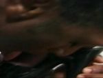 Fetisch Domina erniedrigt schwarzen Kerl in interracial deutschem Porno #7