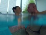 Tschechische Schönheit Keira von Trainer Leny Evil im Swimmingpool gefickt #20