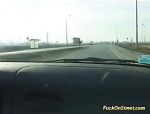 Kurzhaariges Girl wird auf der Autobahn gefickt #1