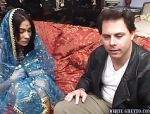 Vollbusige Inderin geht mit ihrem Mann schnell zur Sache #1
