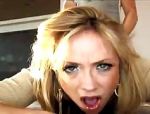 Geile MILF macht ihrem Partner einen geilen Blowjob #8