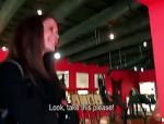 Die unverschämte Kelly Sun wird für Geld gefickt #1