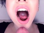 Heiße Amateur-Mädels kriegen Sperma auf ihre Zungen #7