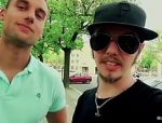 Die deutsche Tussy Vivian Schmitt lässt sich für Geld im Auto ficken #1
