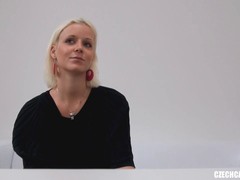 Beim tschechischen Casting gibt die nuttige Katerina alles