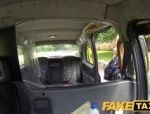 Blondes Girl wird im Taxi ausgenutzt #1