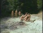 Harte Schwänze und feuchte Mösen treffen sich am Strand. #7