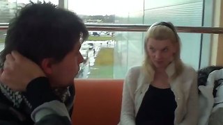 Blondine Kamila mit einem engen Arsch bekommt zwei Schwanze in einer pov Aktion #15