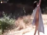 Gruppensex draußen am Strand macht Spaß #9