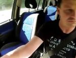 Schlampe im Auto gefickt #2