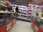 Deutsches Mädchen fickt im Supermarkt #1