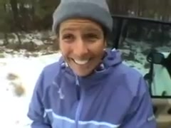 Video amatoriale di gran pompino sulla neve sborrata bianca #16