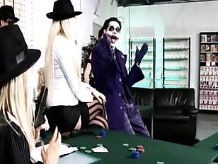 Britische Sex Orgien Szene mit dem fiesen Joker #1